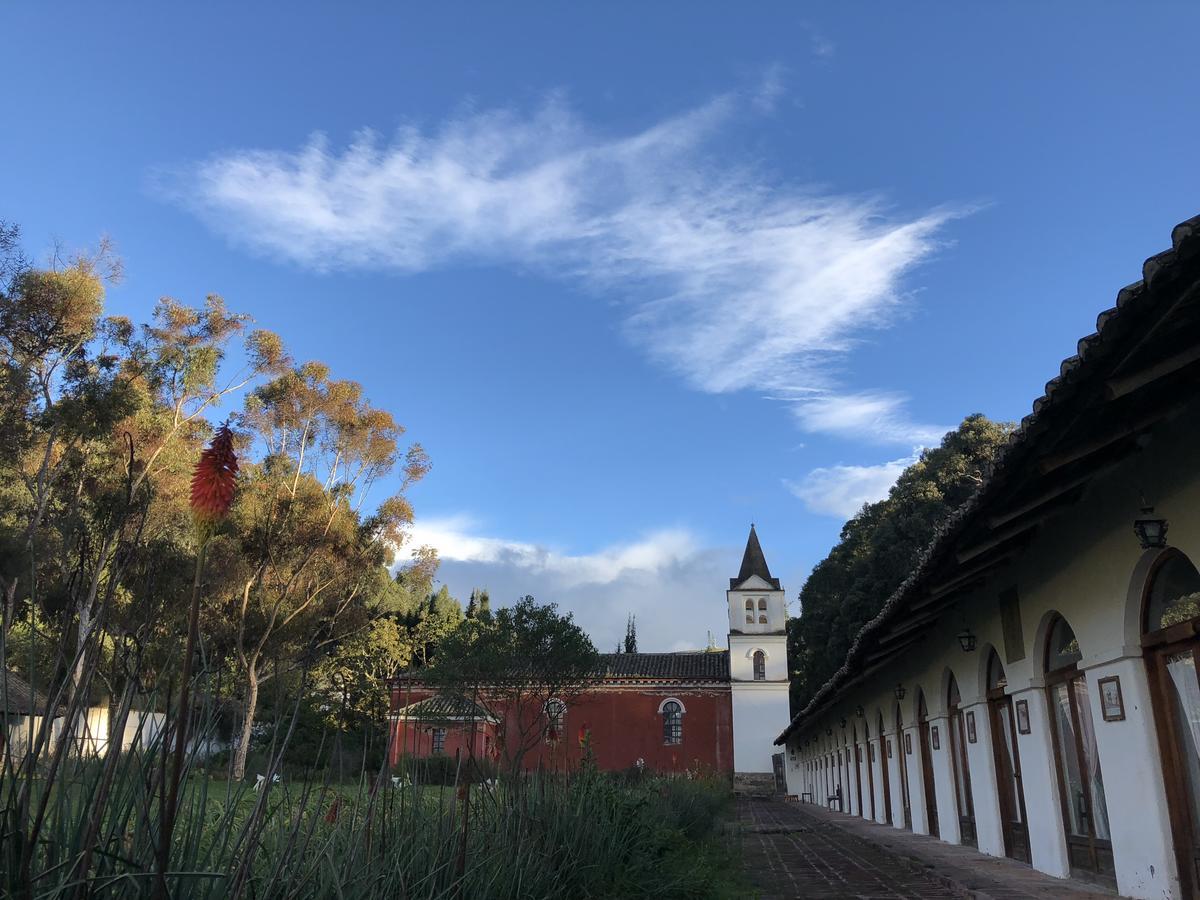 Hôtel Hacienda Guachala à Cayambe Extérieur photo