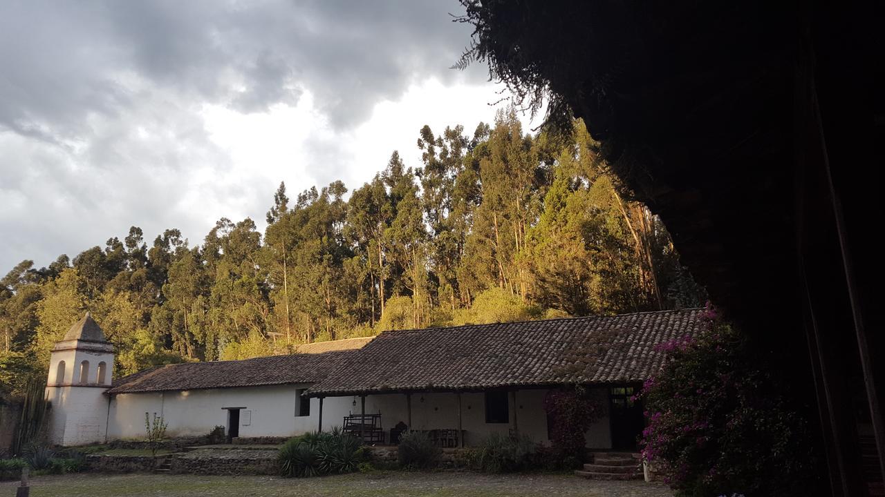 Hôtel Hacienda Guachala à Cayambe Extérieur photo