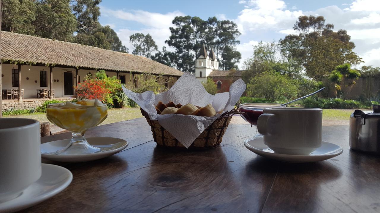 Hôtel Hacienda Guachala à Cayambe Extérieur photo