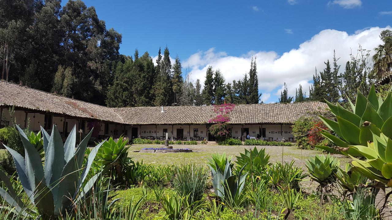 Hôtel Hacienda Guachala à Cayambe Extérieur photo
