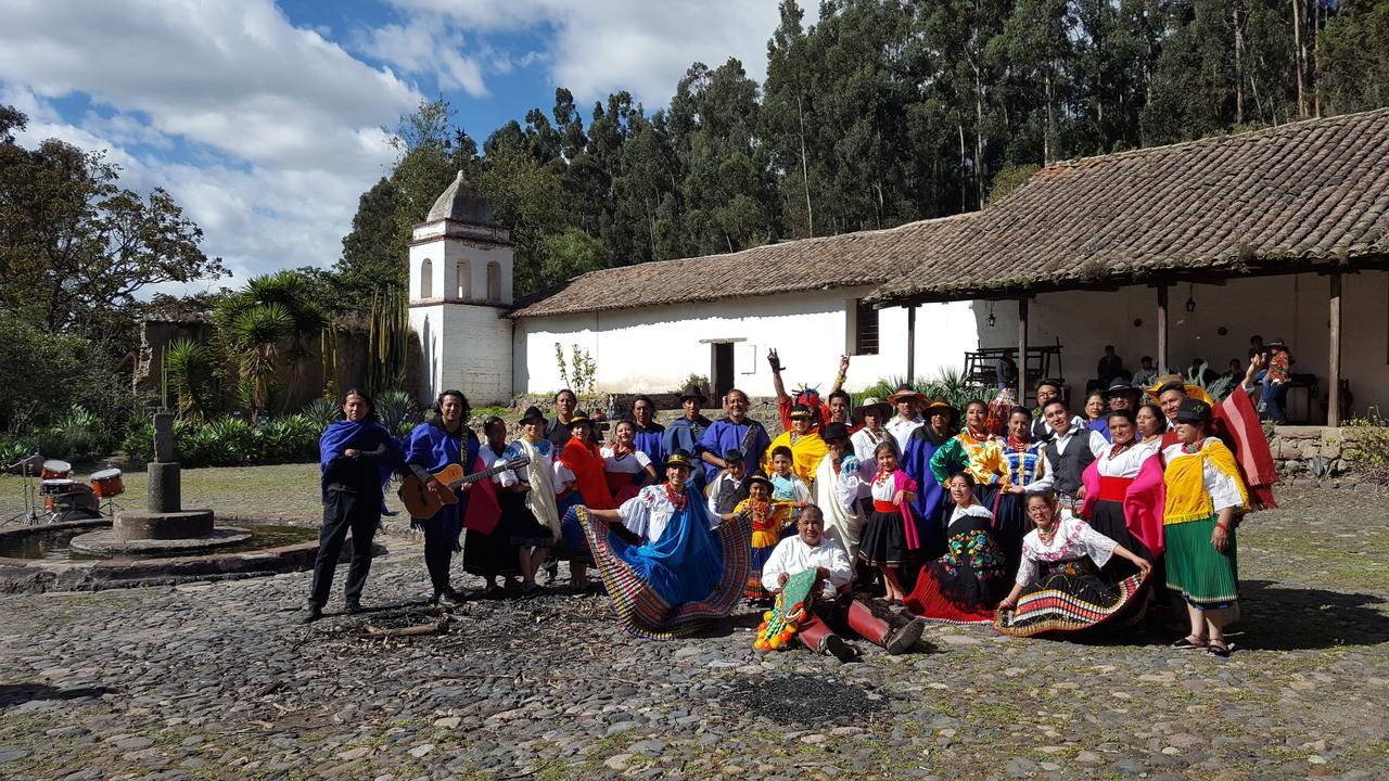 Hôtel Hacienda Guachala à Cayambe Extérieur photo